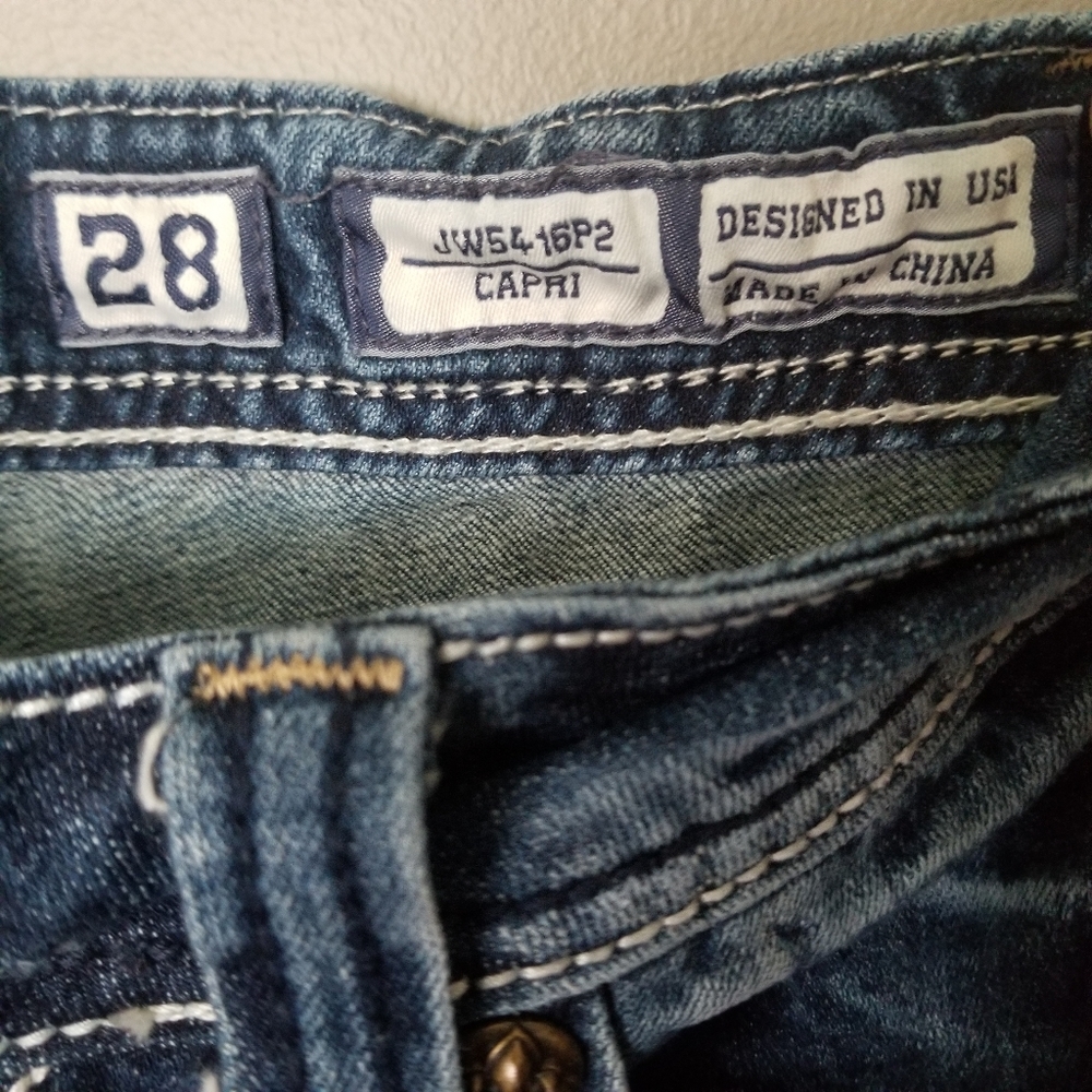 Miss Me 28 Distressed Capris Embroidered Blue Capri Jeans - Picture 9 of 15